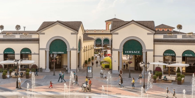 Oh my shopping! Shopping in Italy: Serravalle Designer Outlet: Full-day tour
